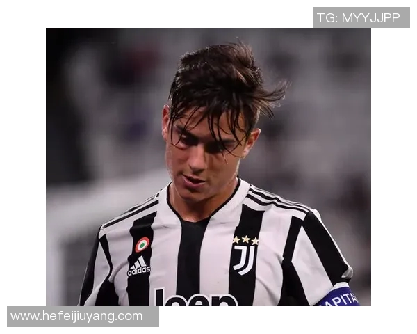 尤文图斯足球明星风采展现精彩瞬间的视觉盛宴